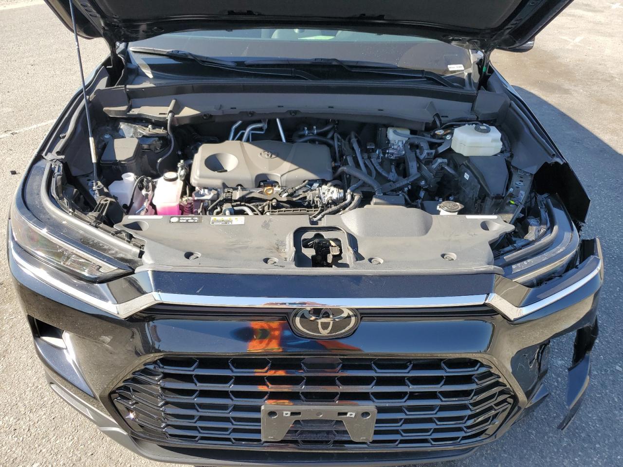 2024 TOYOTA HIGHLANDER