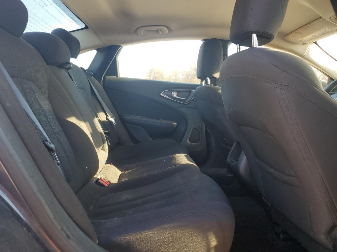 2015 CHRYSLER 200