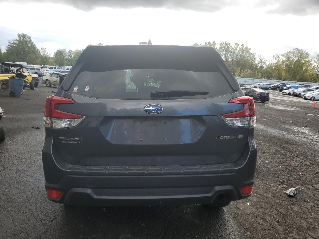 2021 SUBARU FORESTER