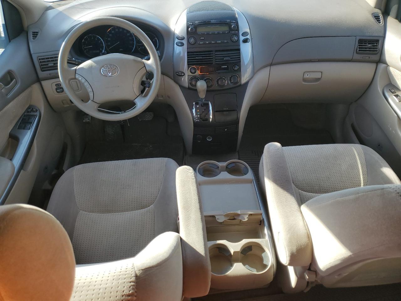 2006 TOYOTA SIENNA