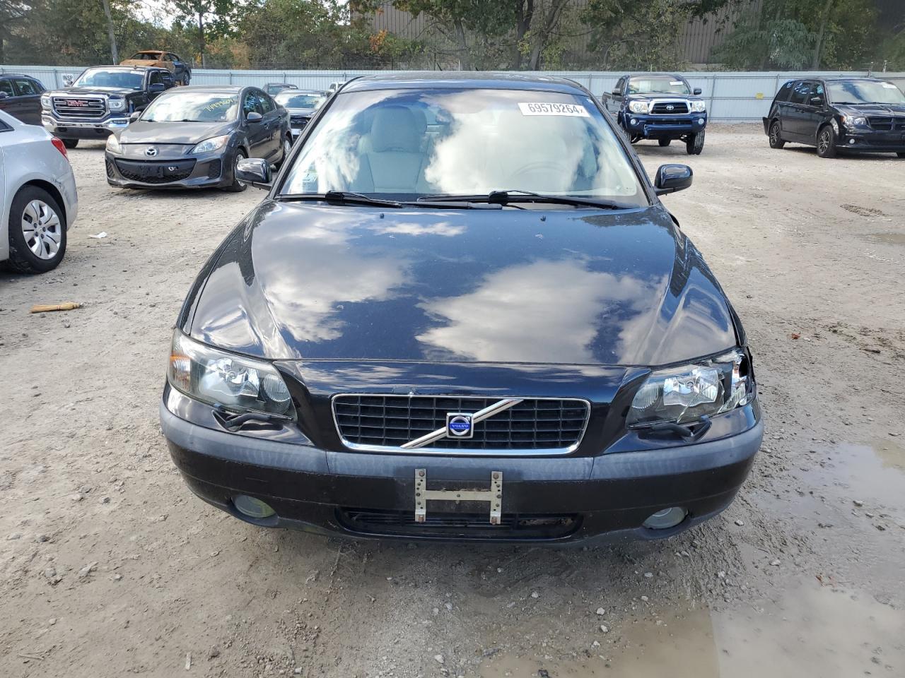 2004 VOLVO S60