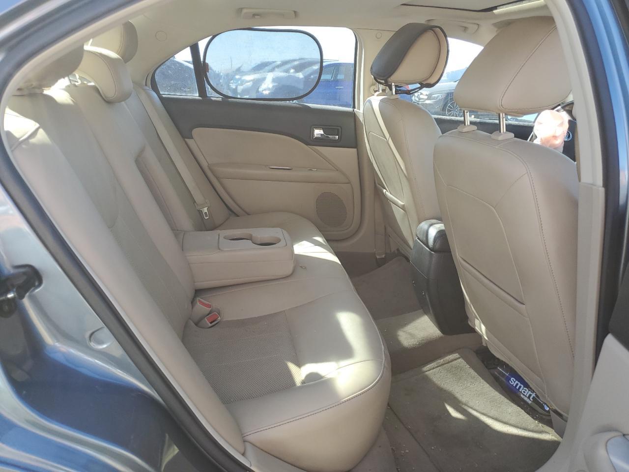 2011 MERCURY Milan