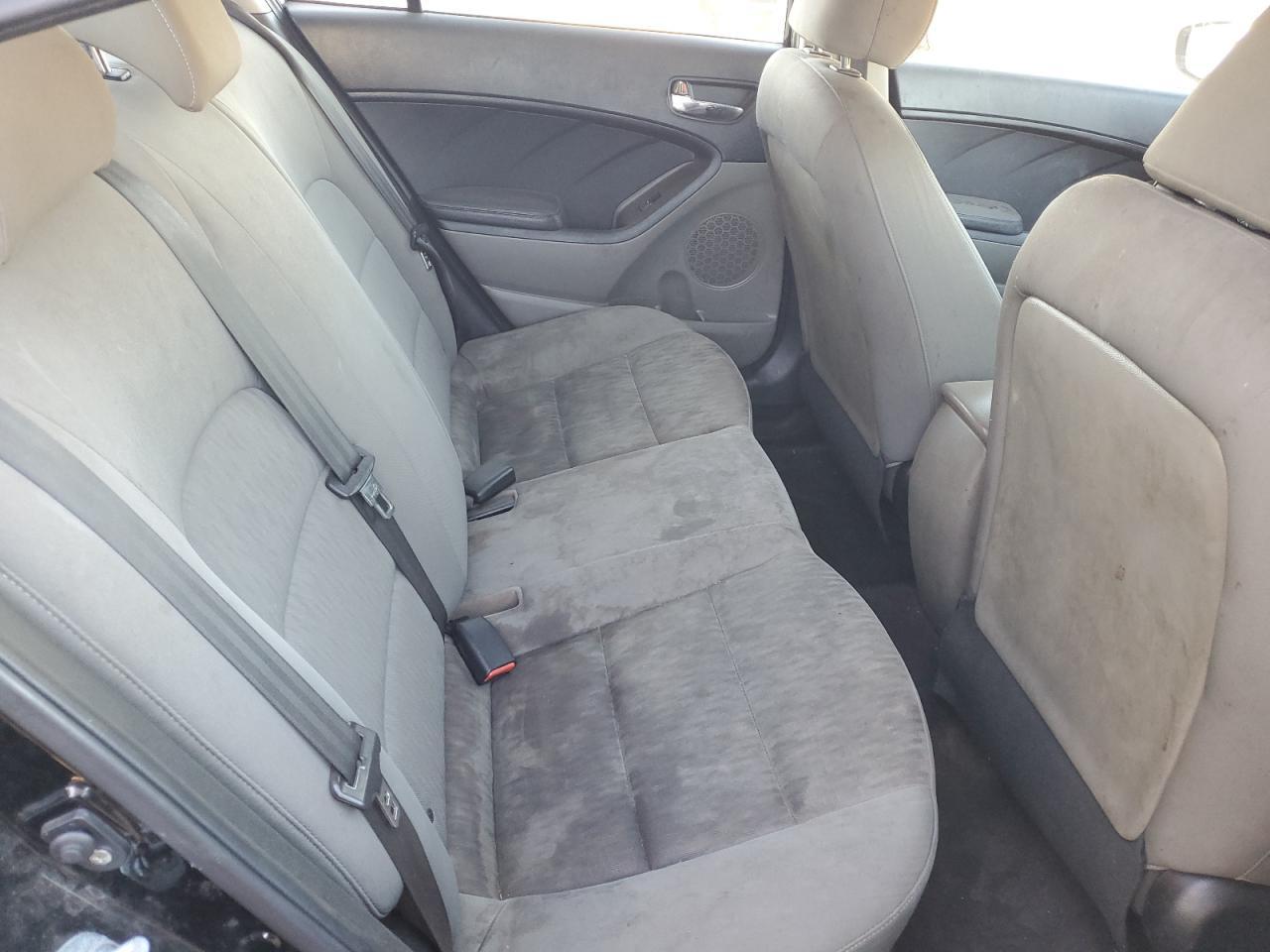 2016 KIA FORTE