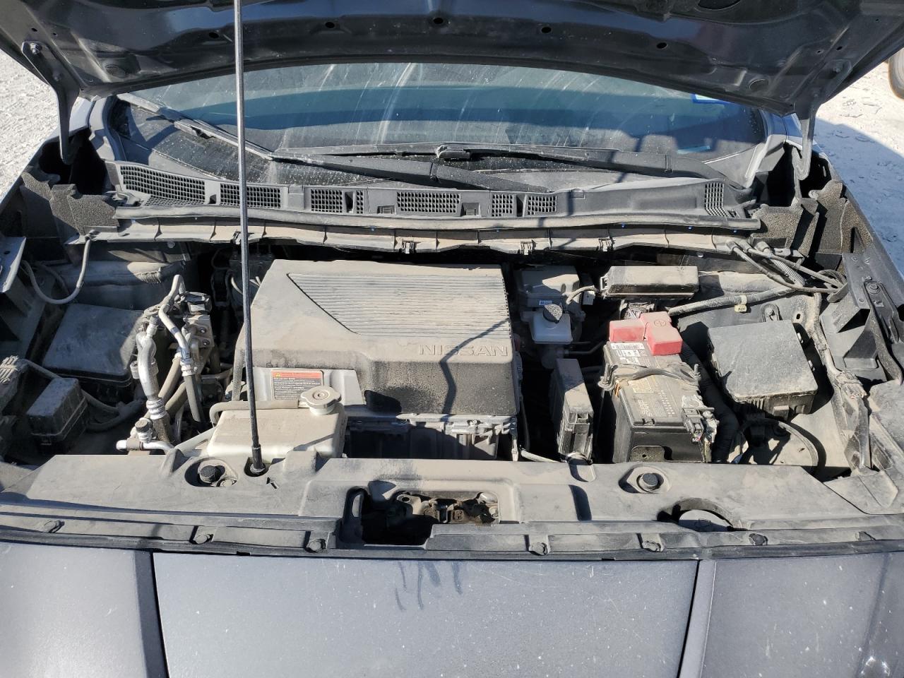 2022 NISSAN LEAF