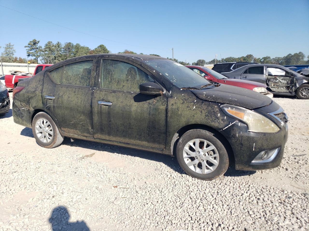 2018 NISSAN VERSA