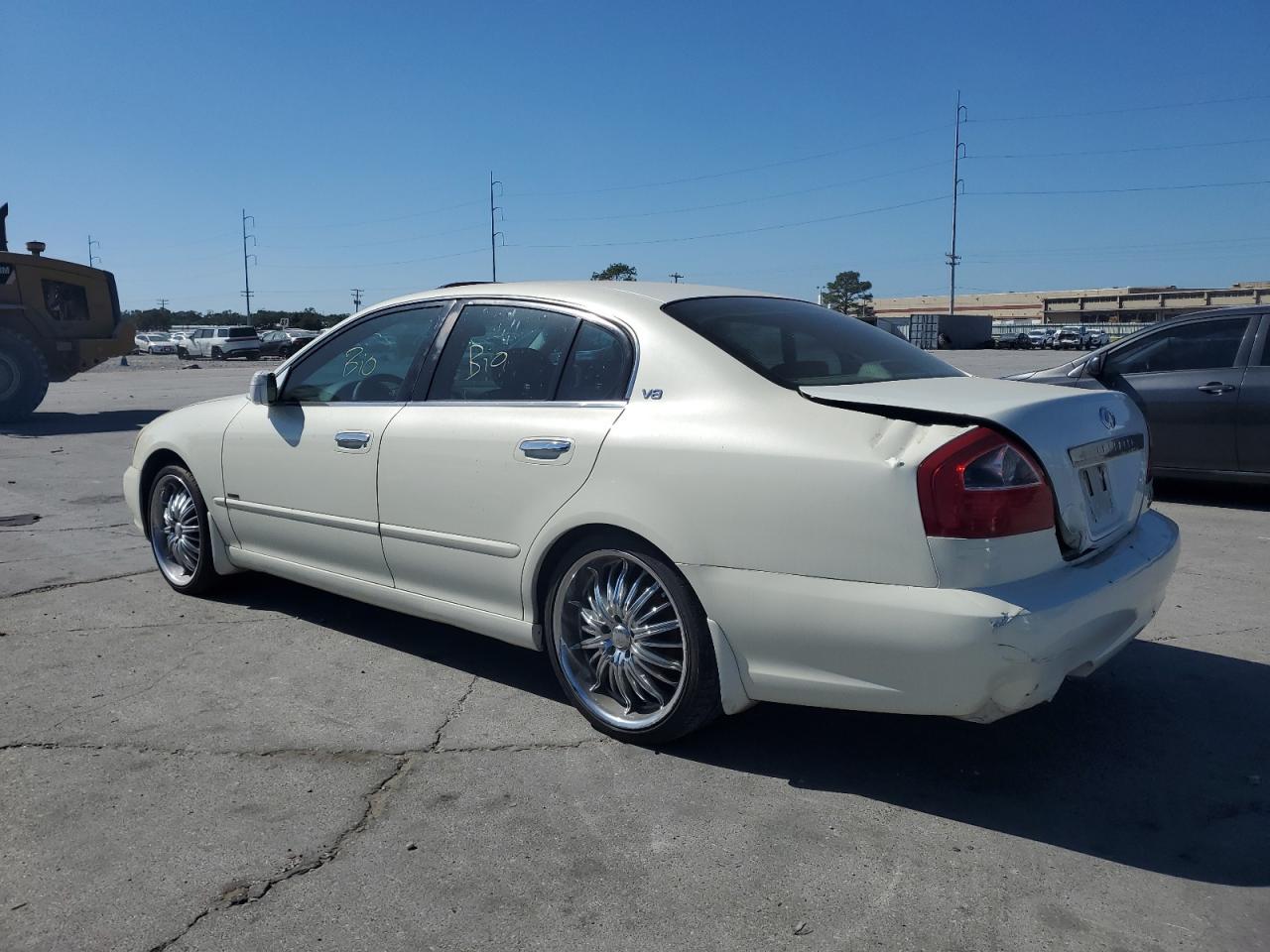 2002 INFINITI Q45