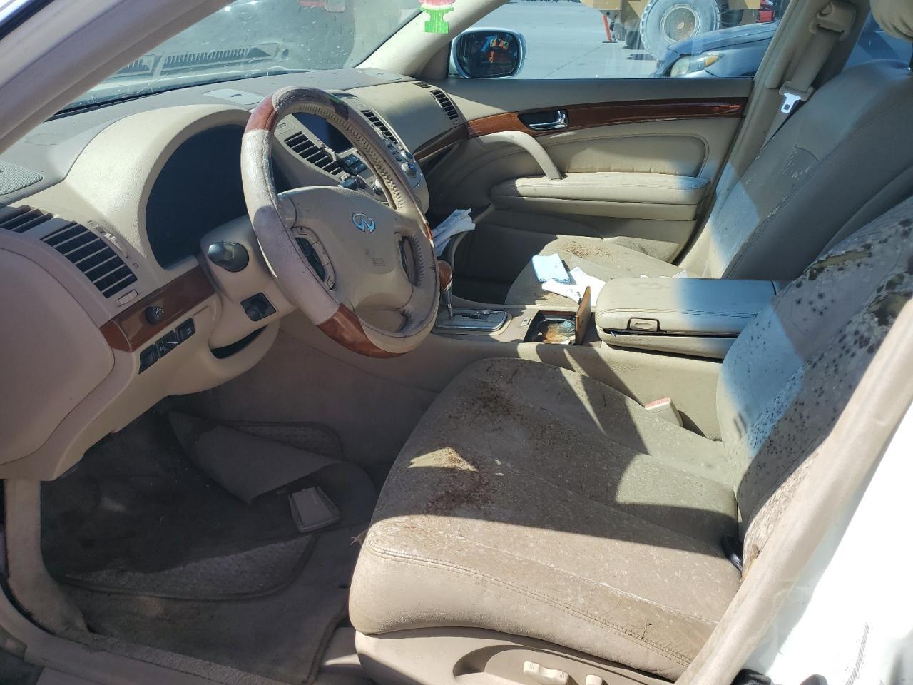 2002 INFINITI Q45
