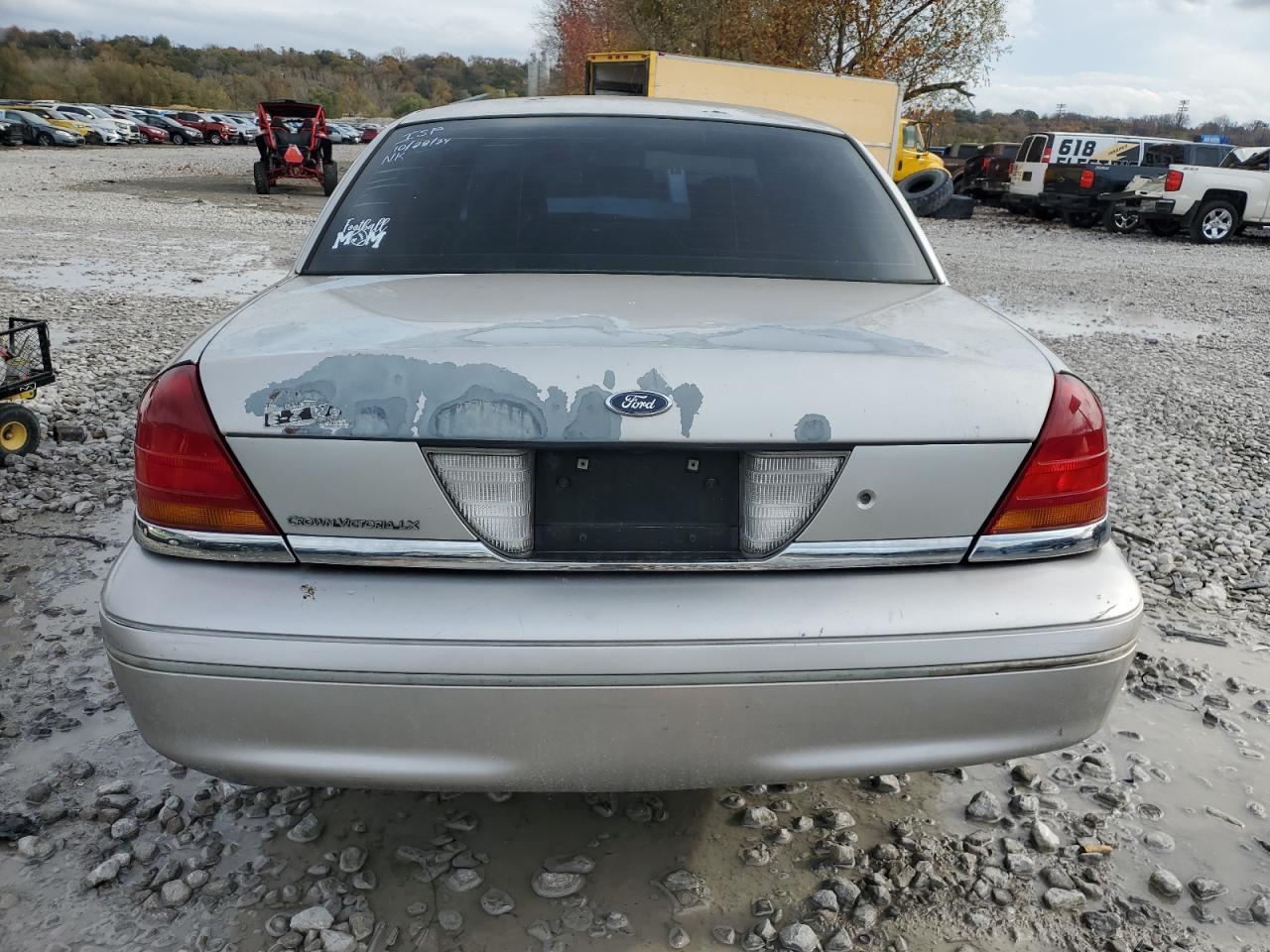 2003 FORD Crown Victoria