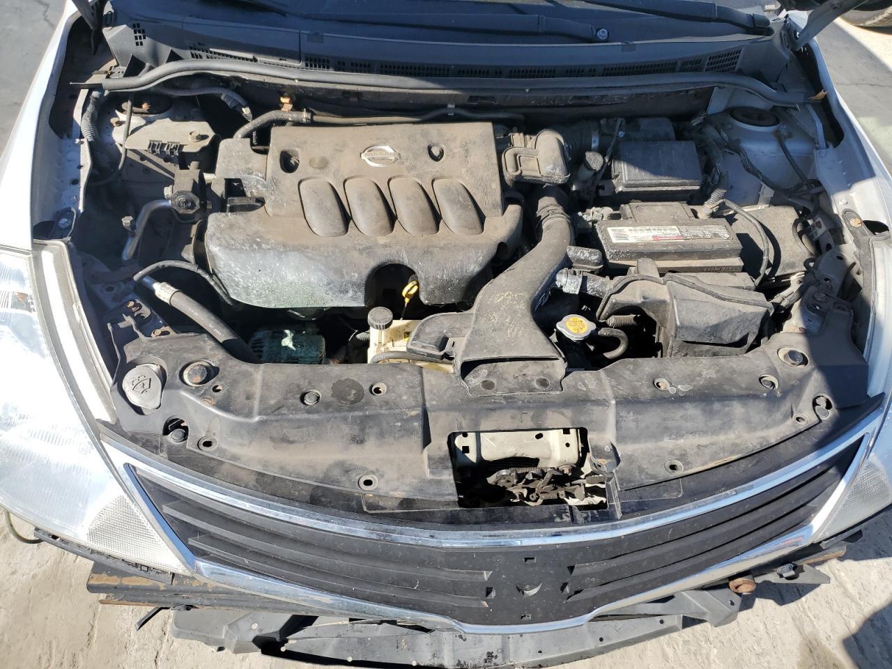 2011 NISSAN VERSA