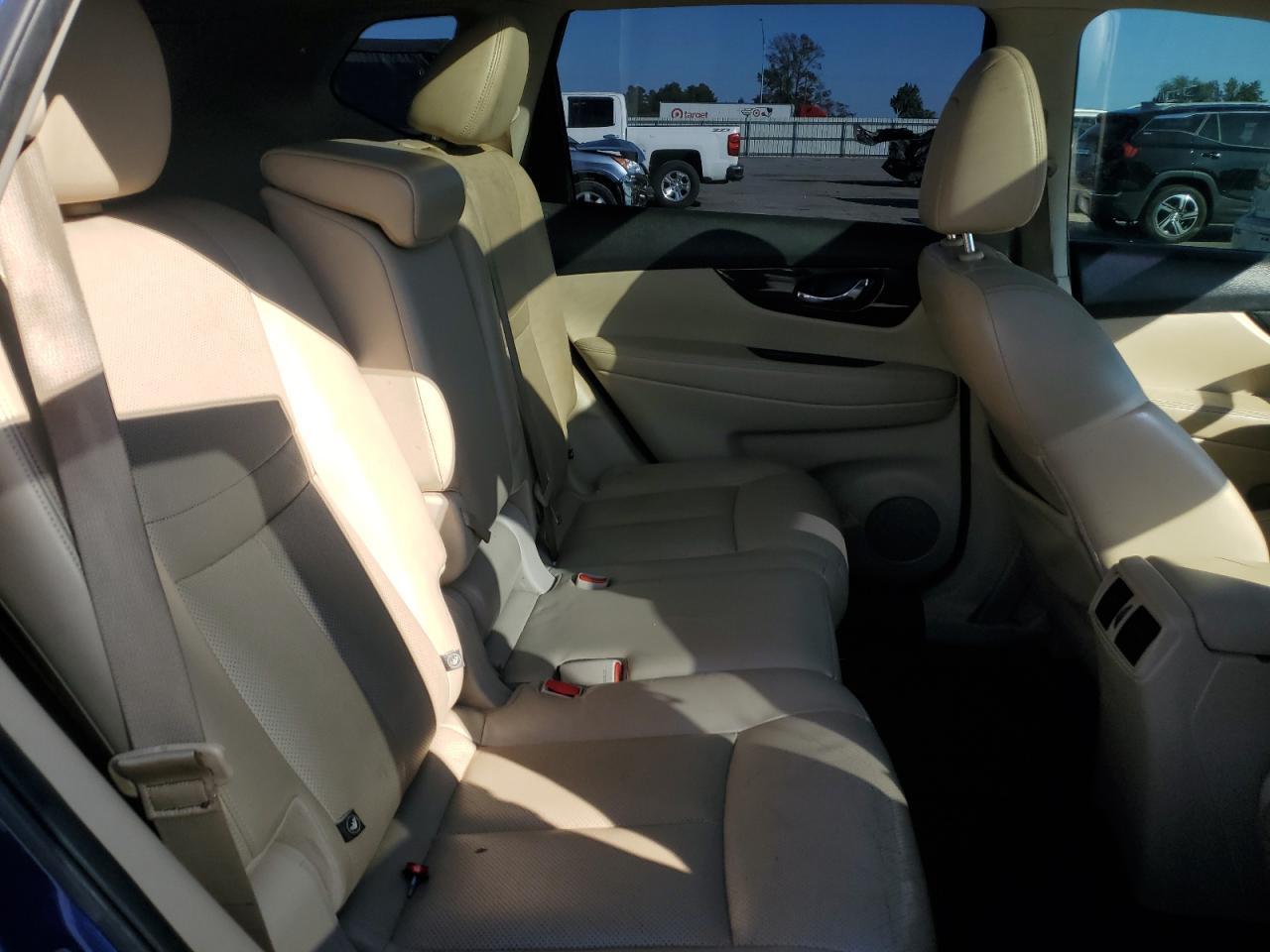 2017 NISSAN ROGUE