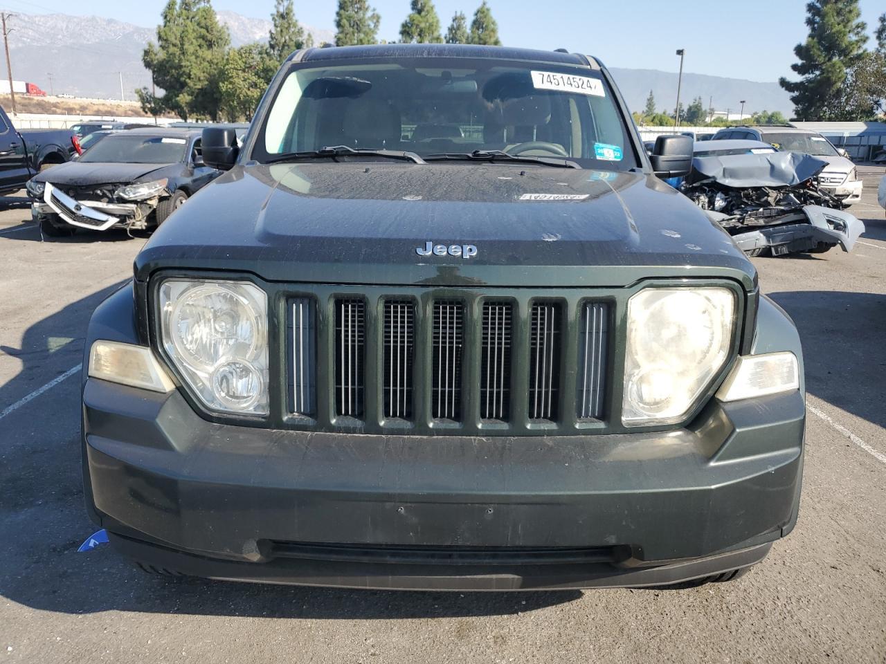 2011 JEEP Liberty