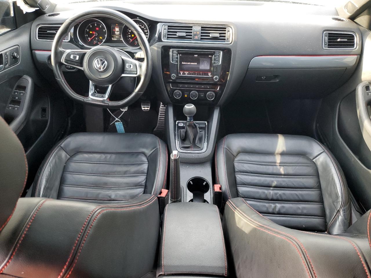 2016 VOLKSWAGEN JETTA
