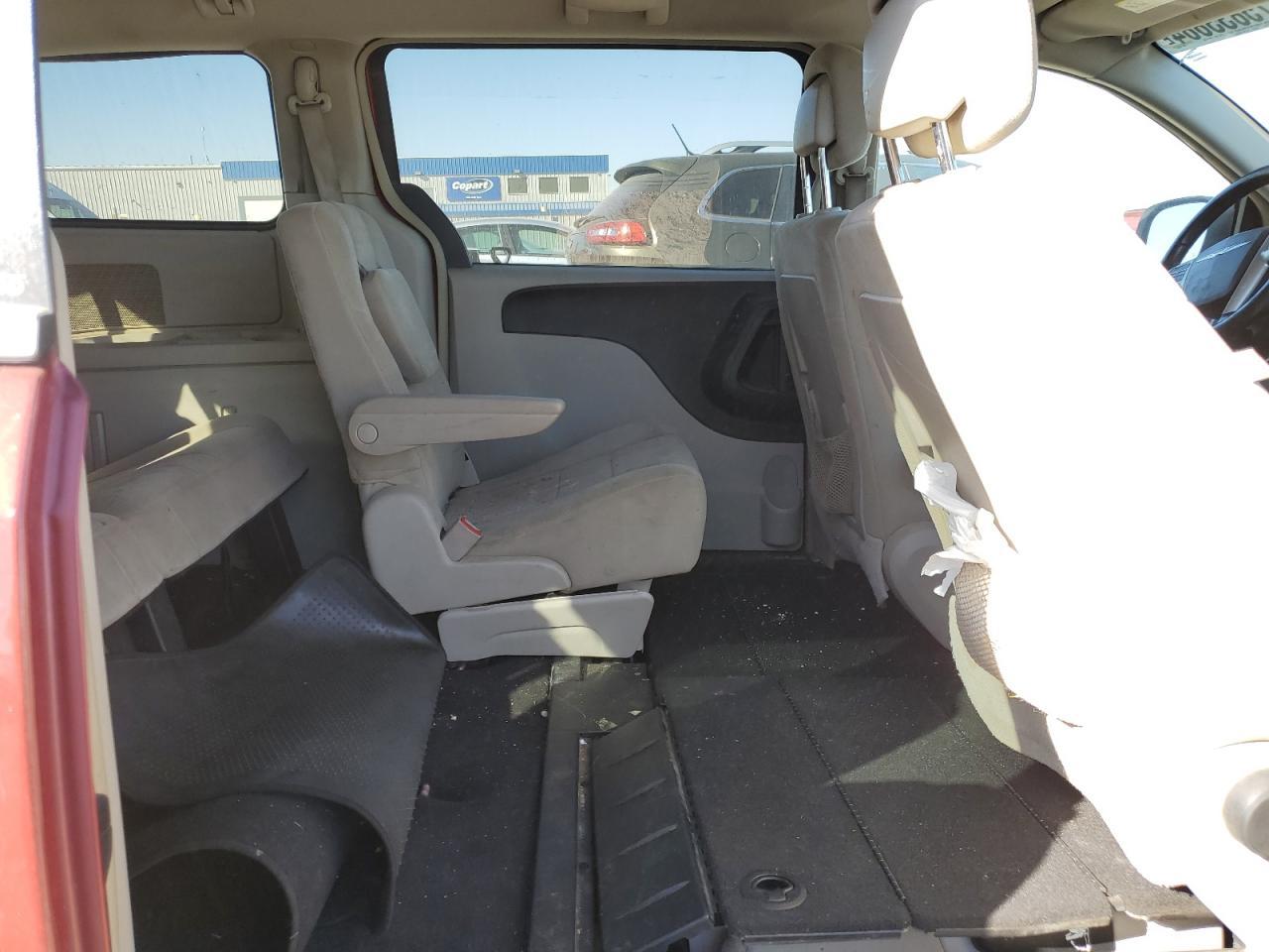 2011 CHRYSLER Town & Country