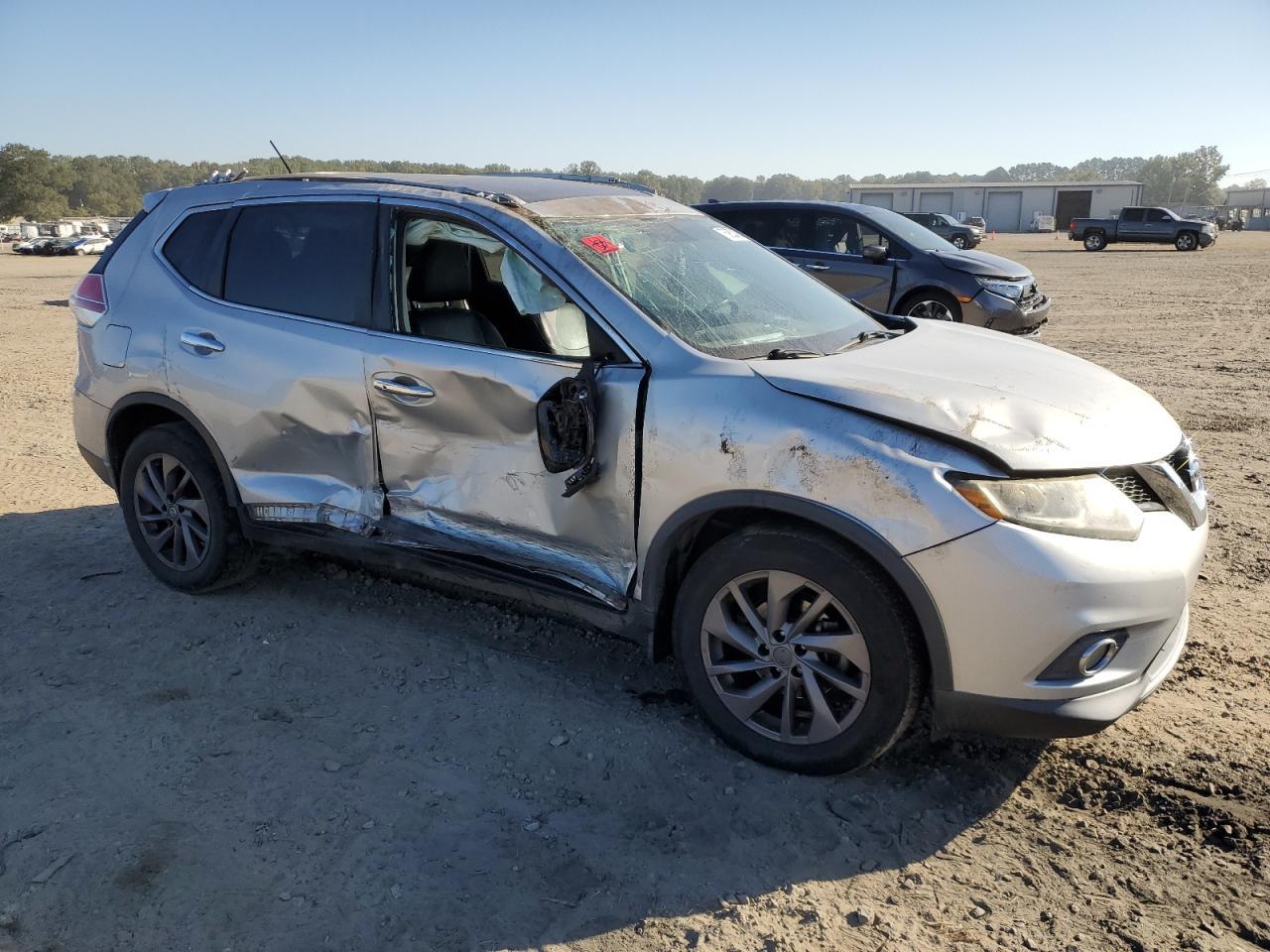 2016 NISSAN ROGUE