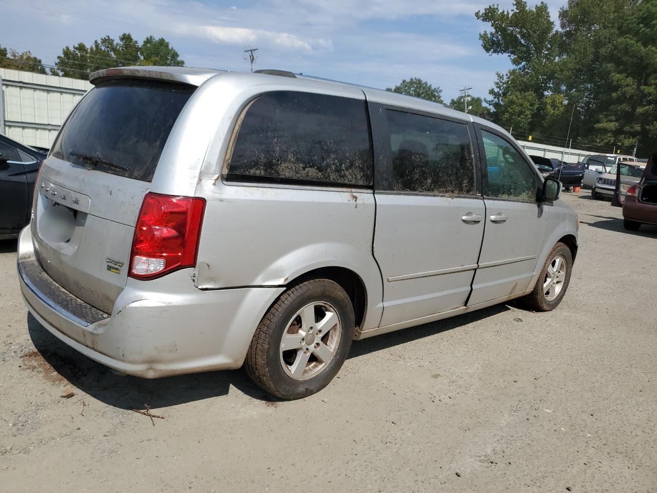 2011 DODGE GRAND CARAVAN