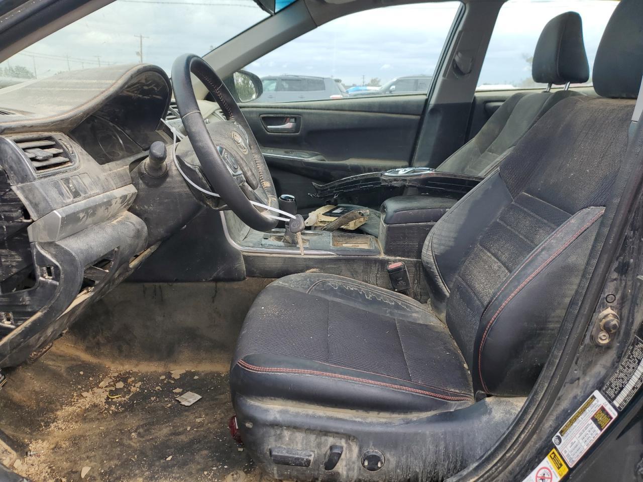 2016 TOYOTA CAMRY