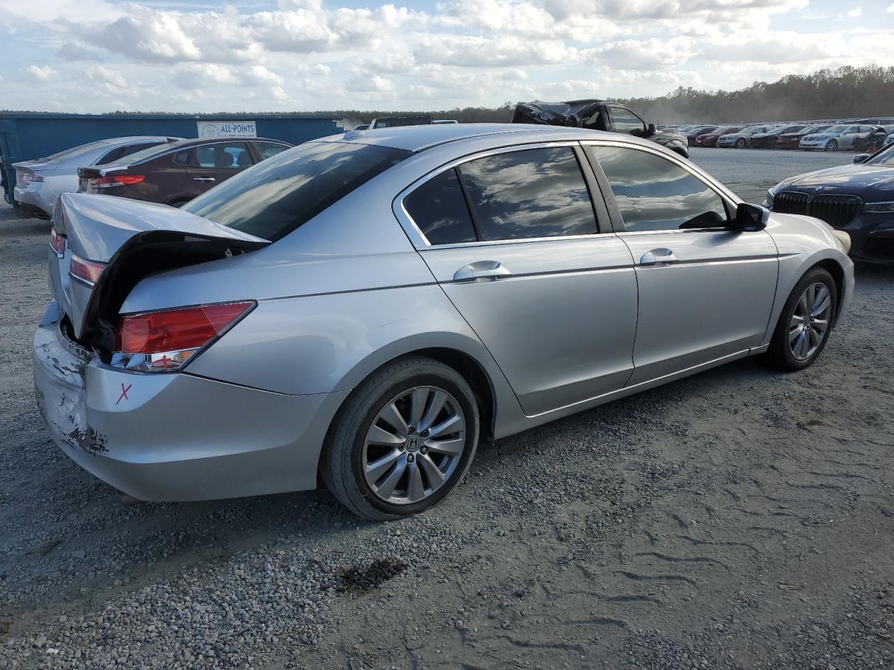 2011 HONDA ACCORD