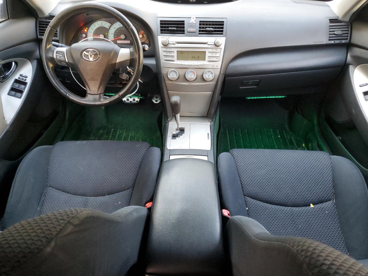 2011 TOYOTA CAMRY