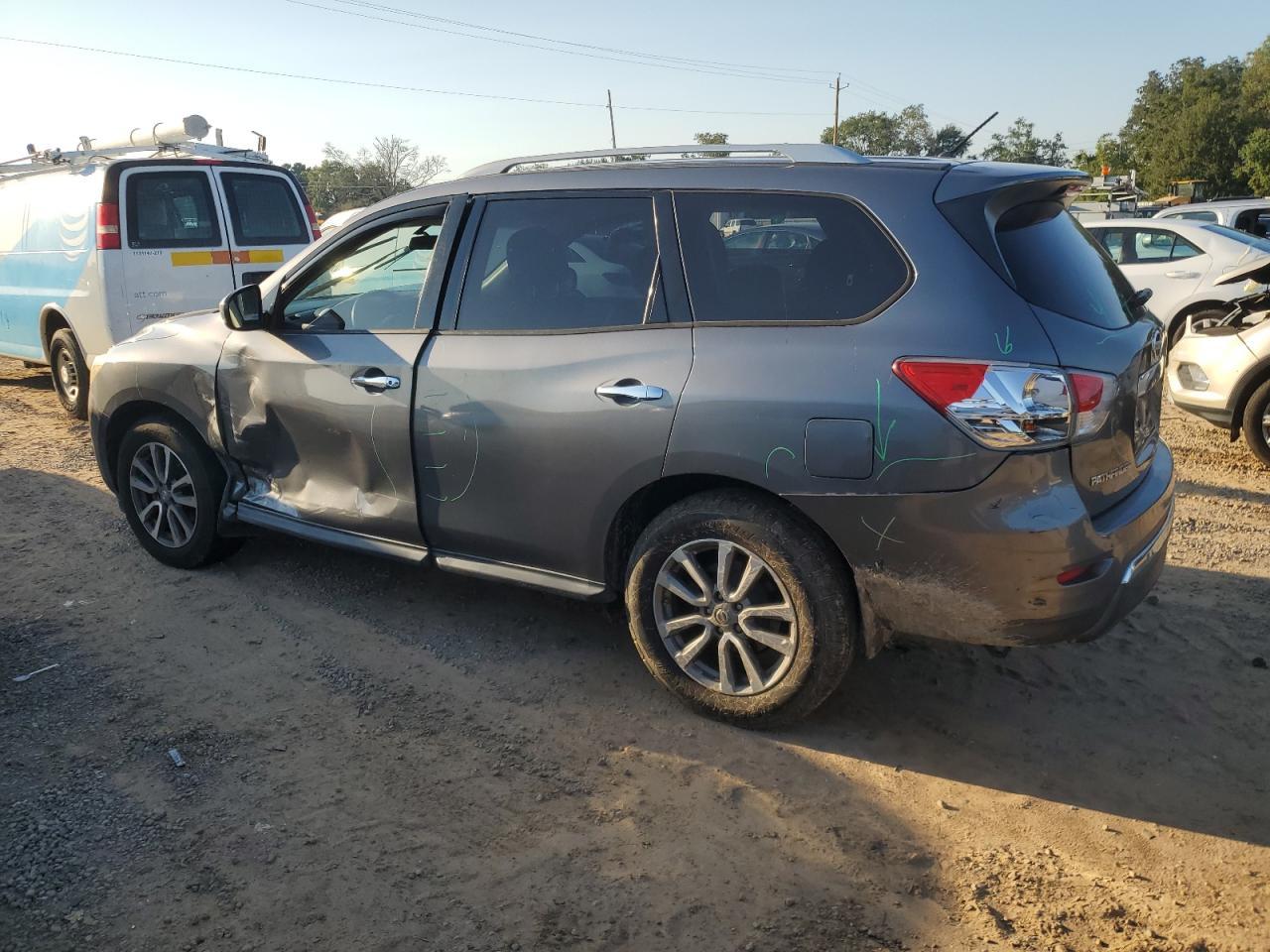 2016 NISSAN PATHFINDER