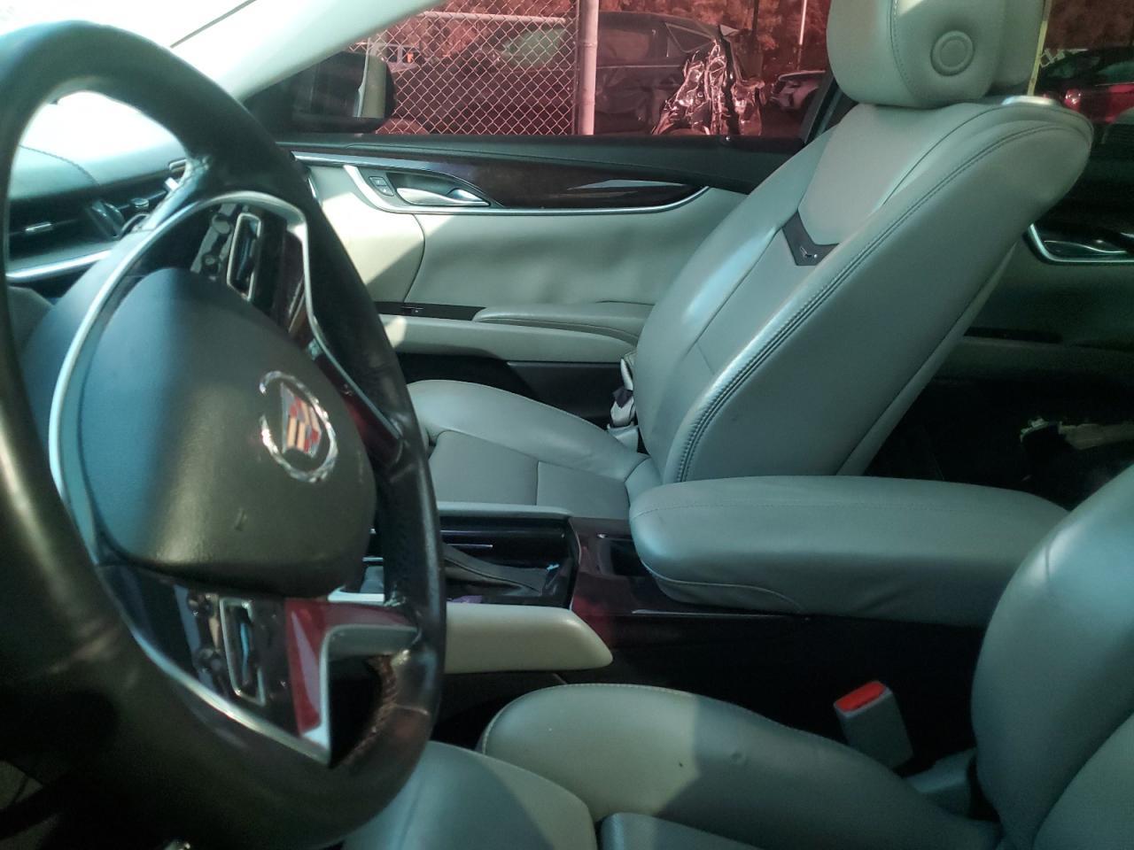 2013 CADILLAC XTS