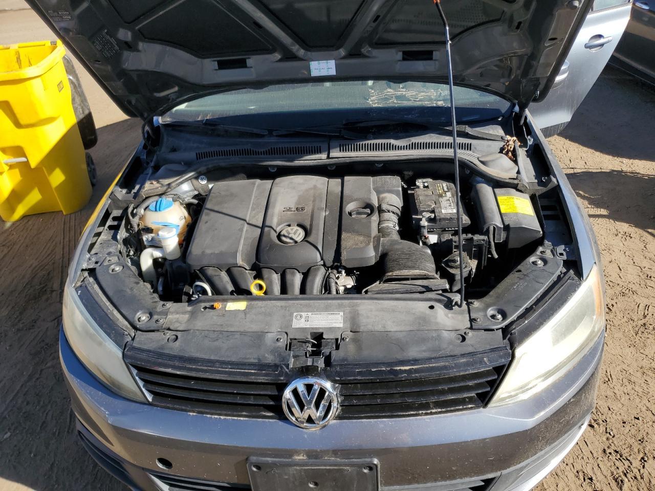 2011 VOLKSWAGEN JETTA