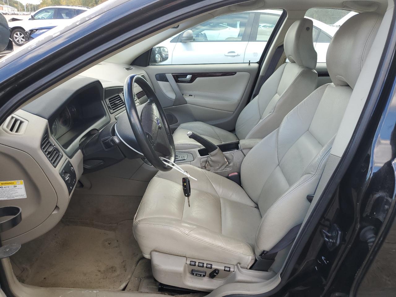 2004 VOLVO S60