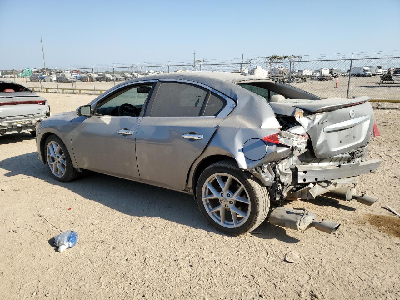 2009 NISSAN Maxima