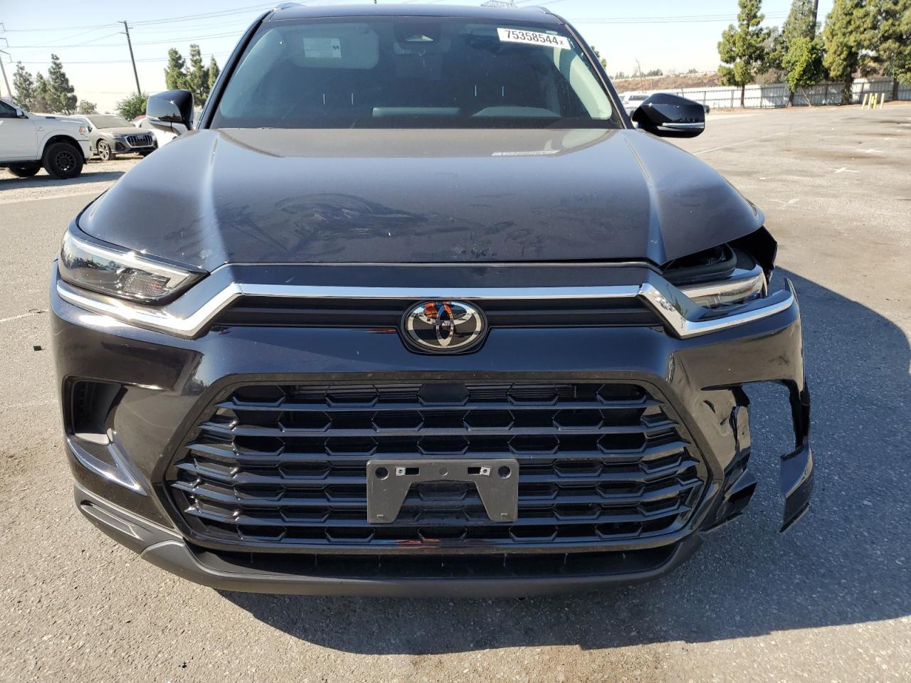 2024 TOYOTA HIGHLANDER