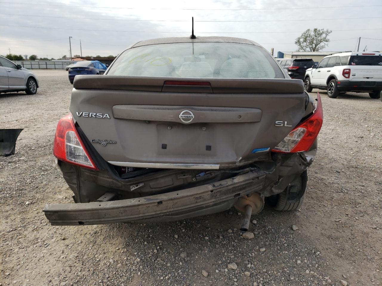 2014 NISSAN VERSA