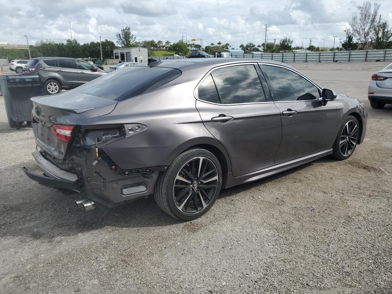 2019 TOYOTA CAMRY