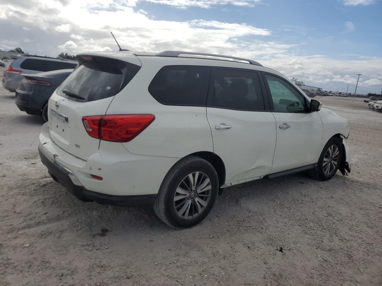 2018 NISSAN PATHFINDER