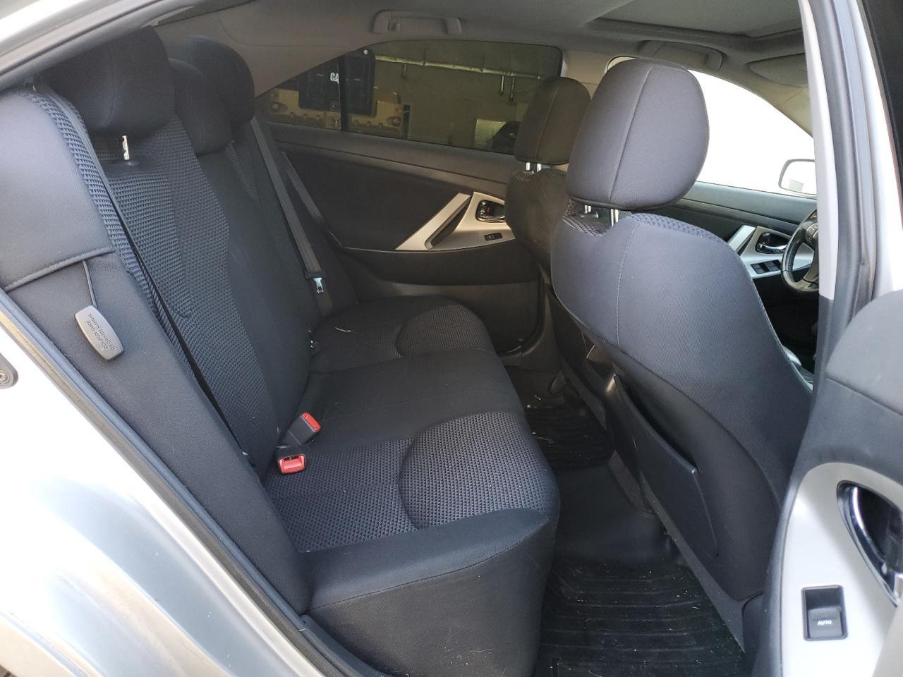 2011 TOYOTA CAMRY