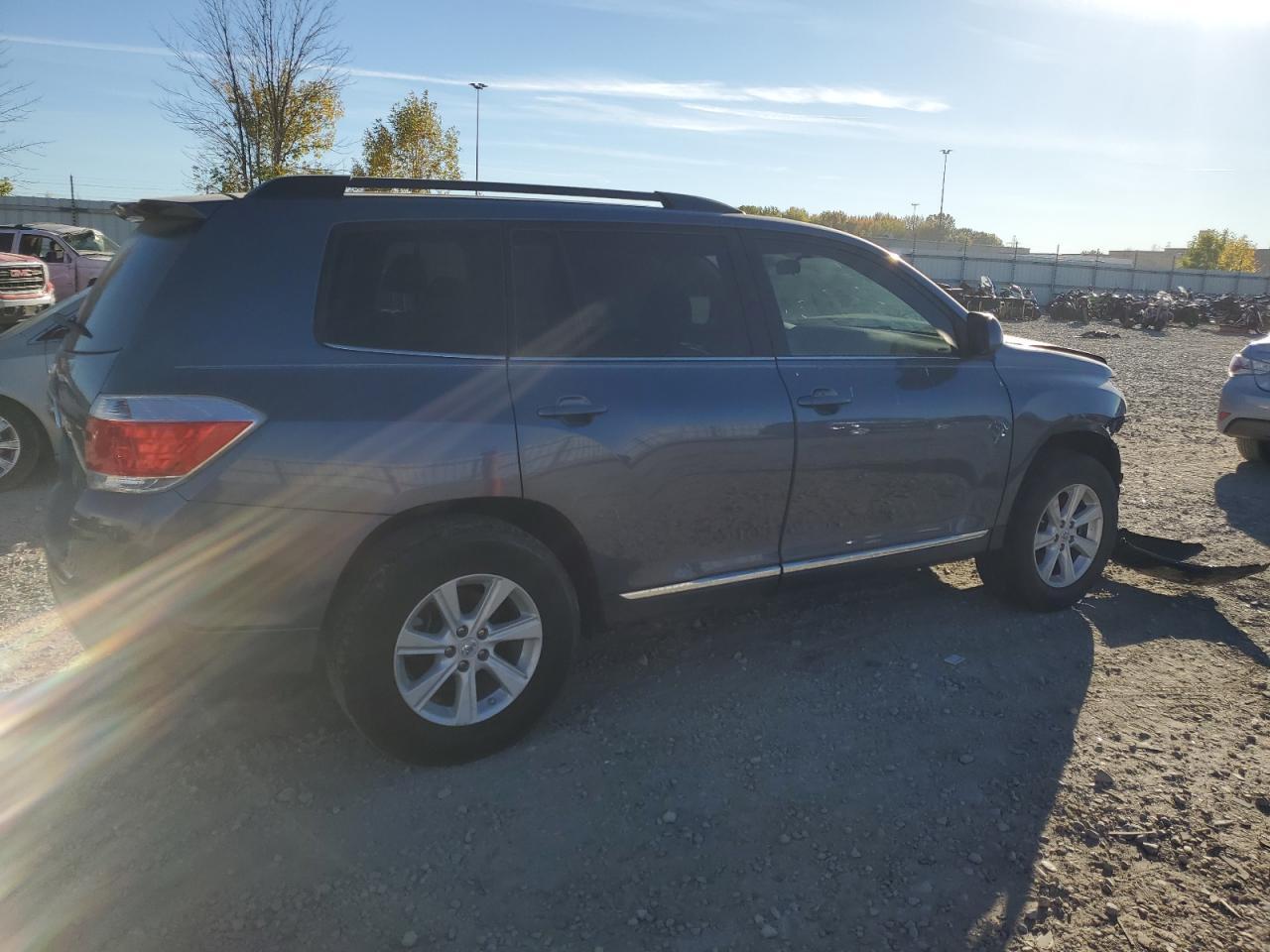 2013 TOYOTA HIGHLANDER