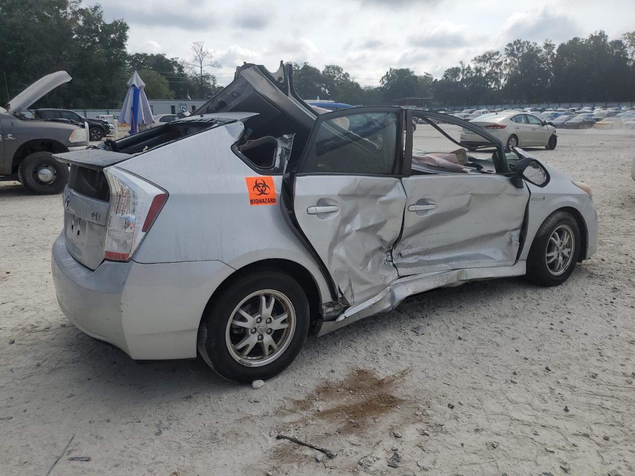 2011 TOYOTA PRIUS