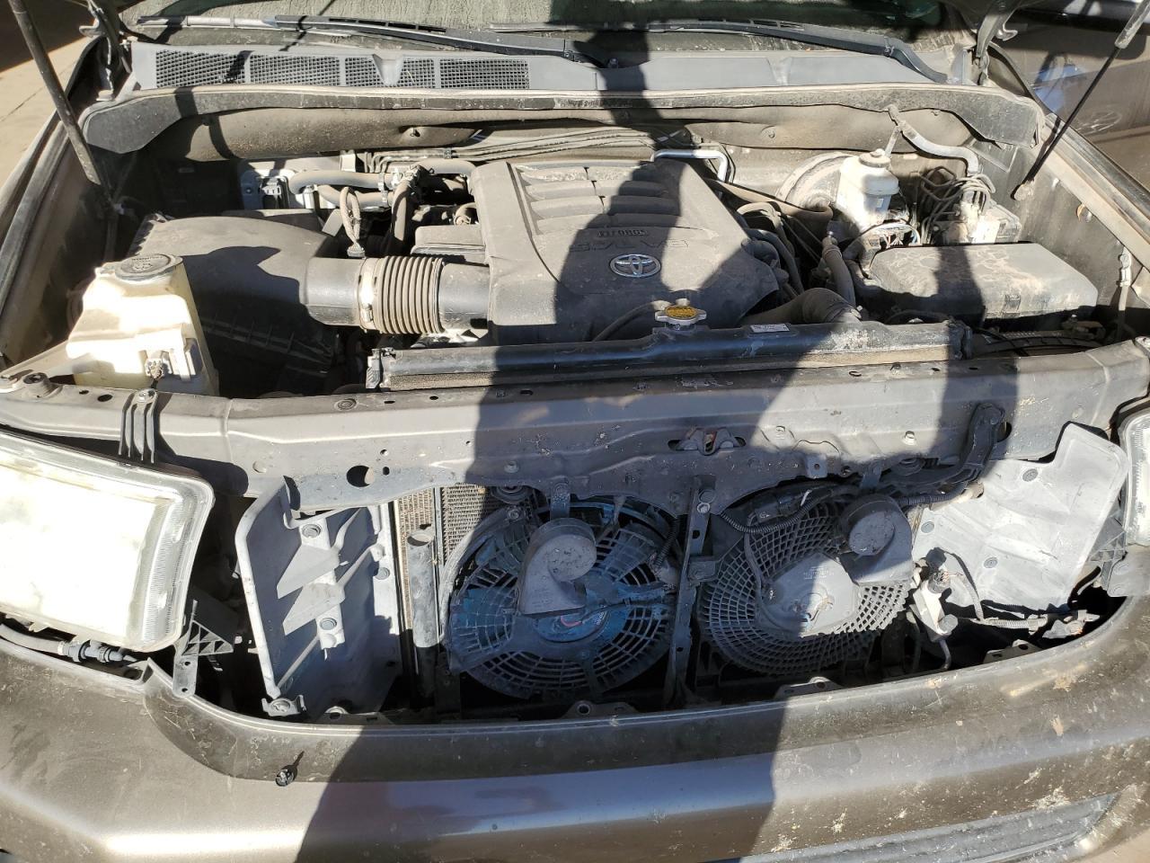 2016 TOYOTA Sequoia