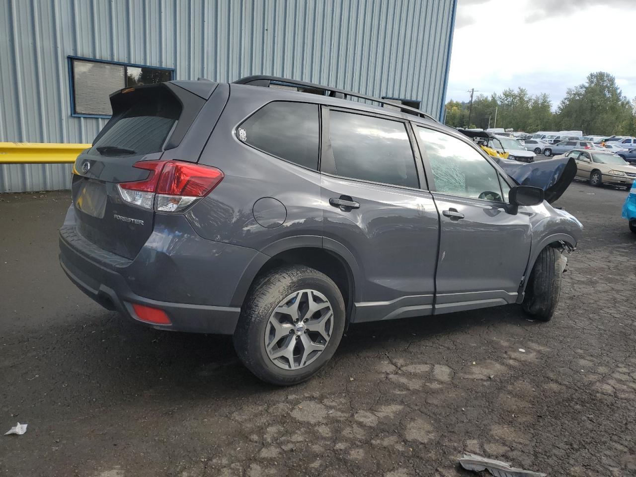 2021 SUBARU FORESTER