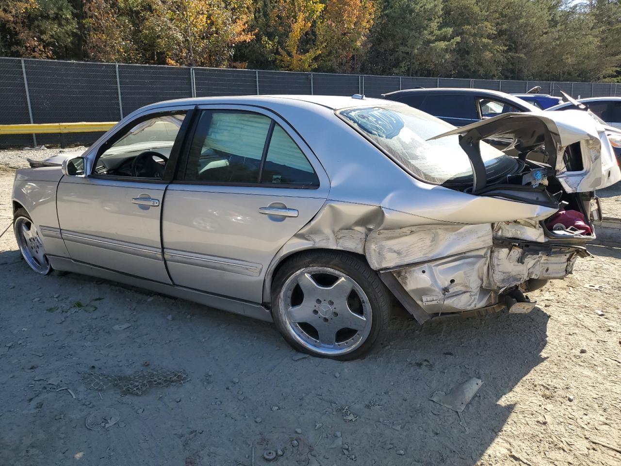 2002 MERCEDES-BENZ E-Class
