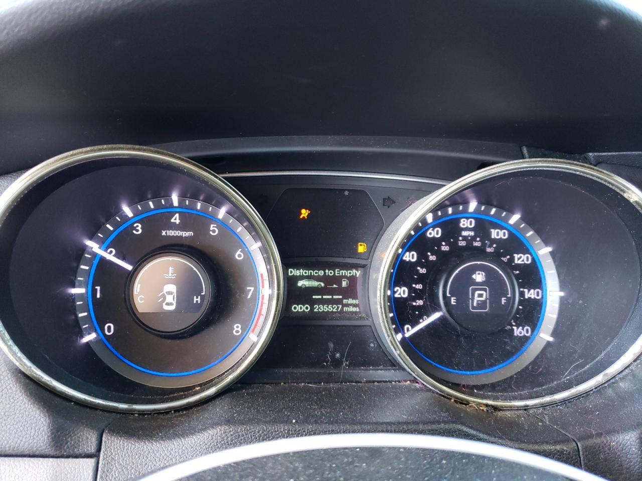 2011 HYUNDAI SONATA
