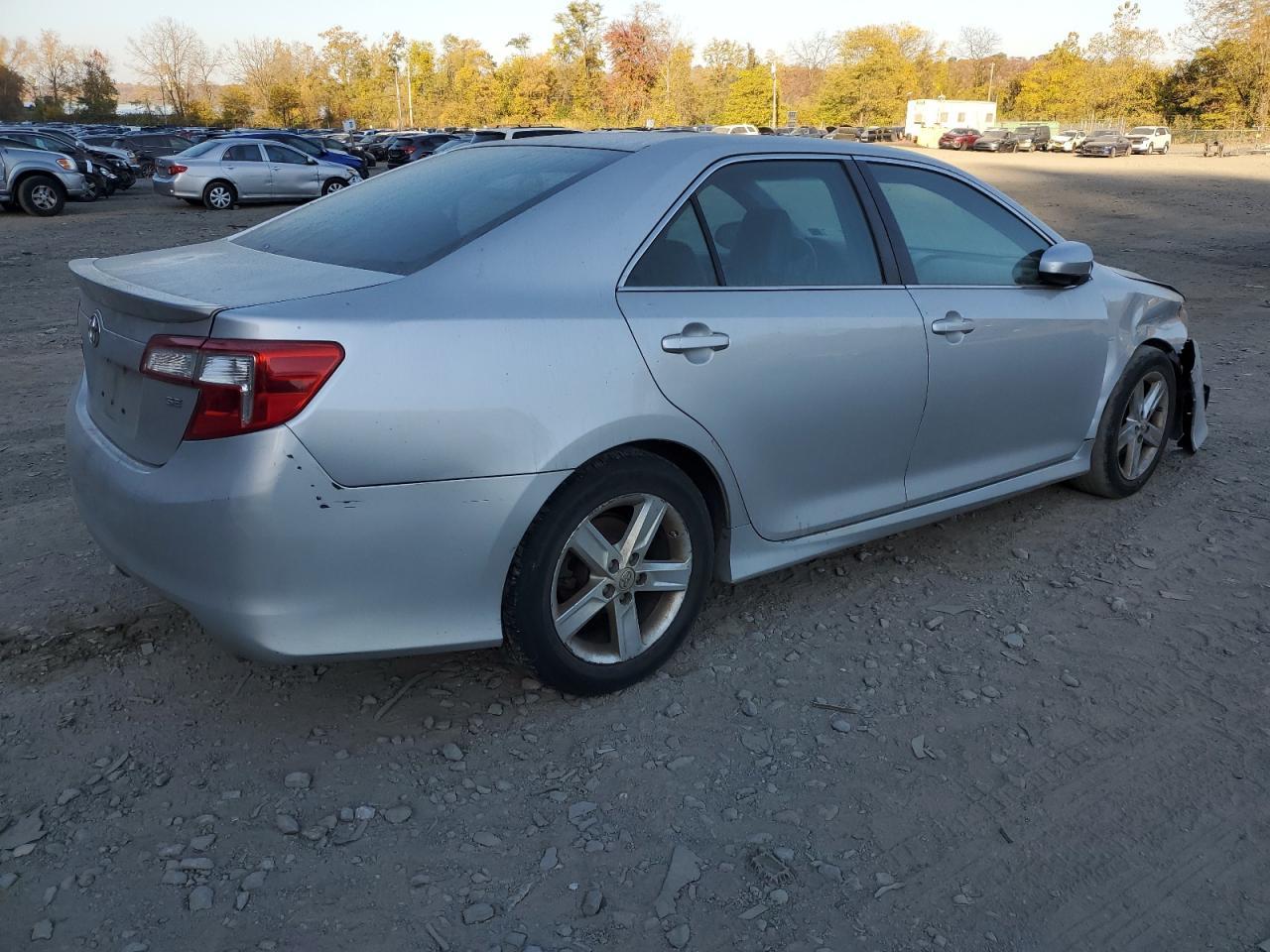 2014 TOYOTA CAMRY