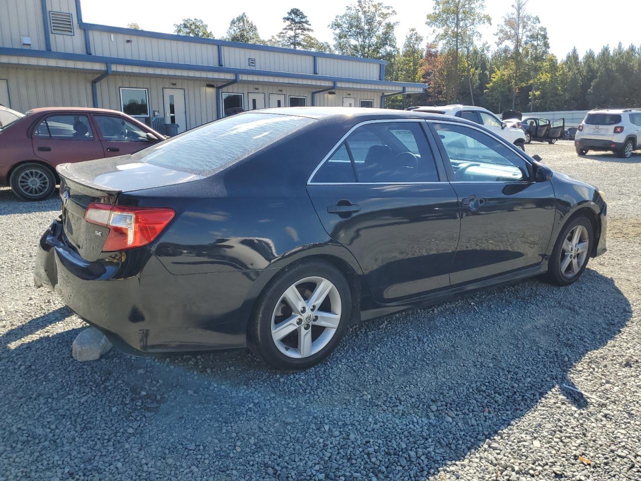 2013 TOYOTA CAMRY