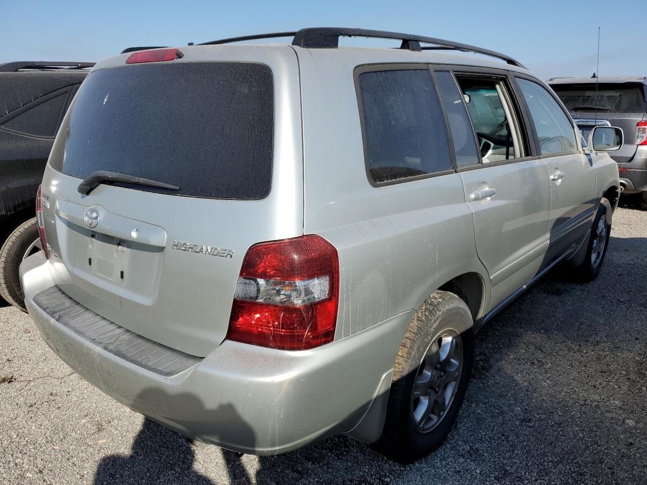 2005 TOYOTA HIGHLANDER