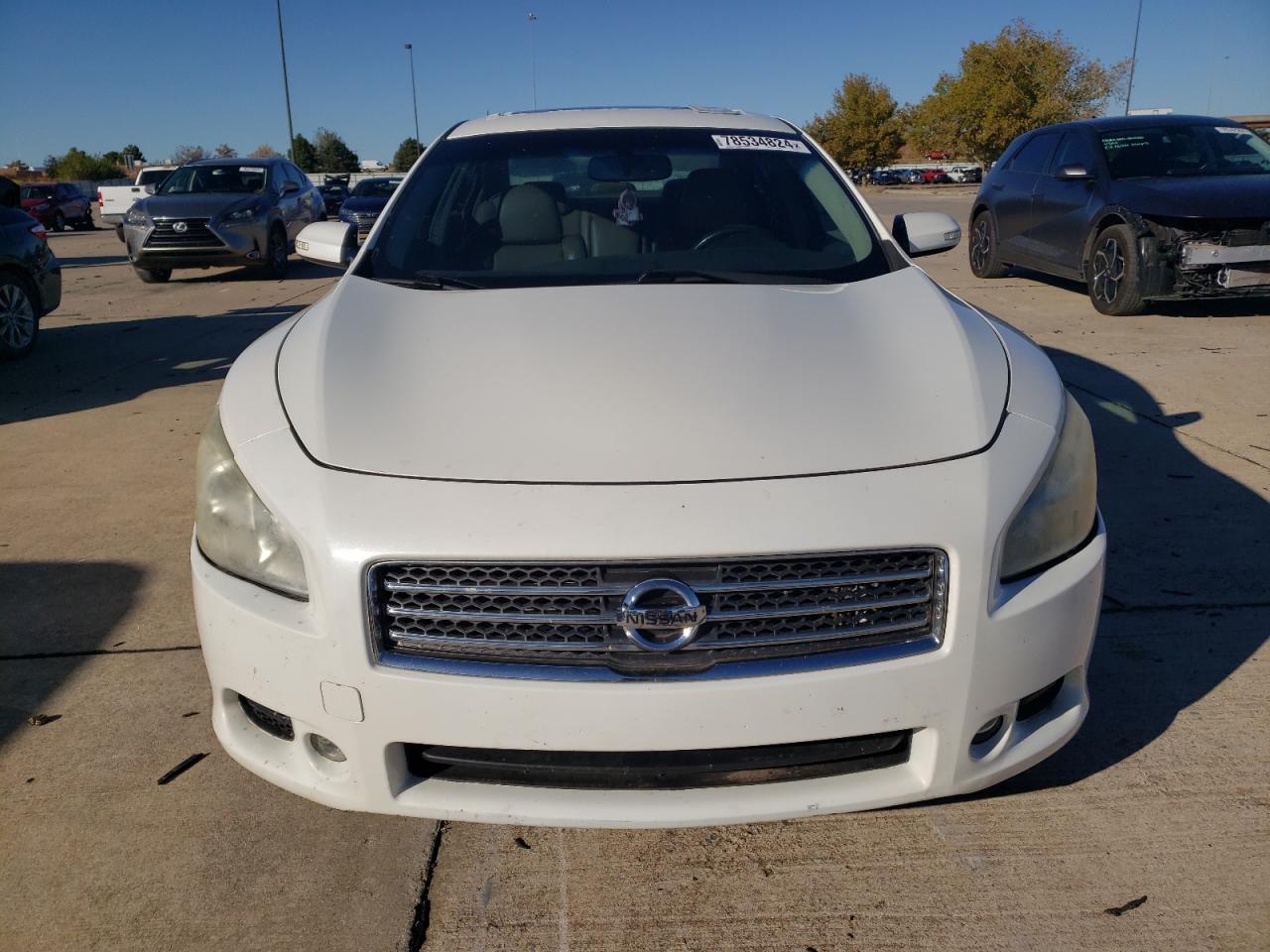 2010 NISSAN Maxima