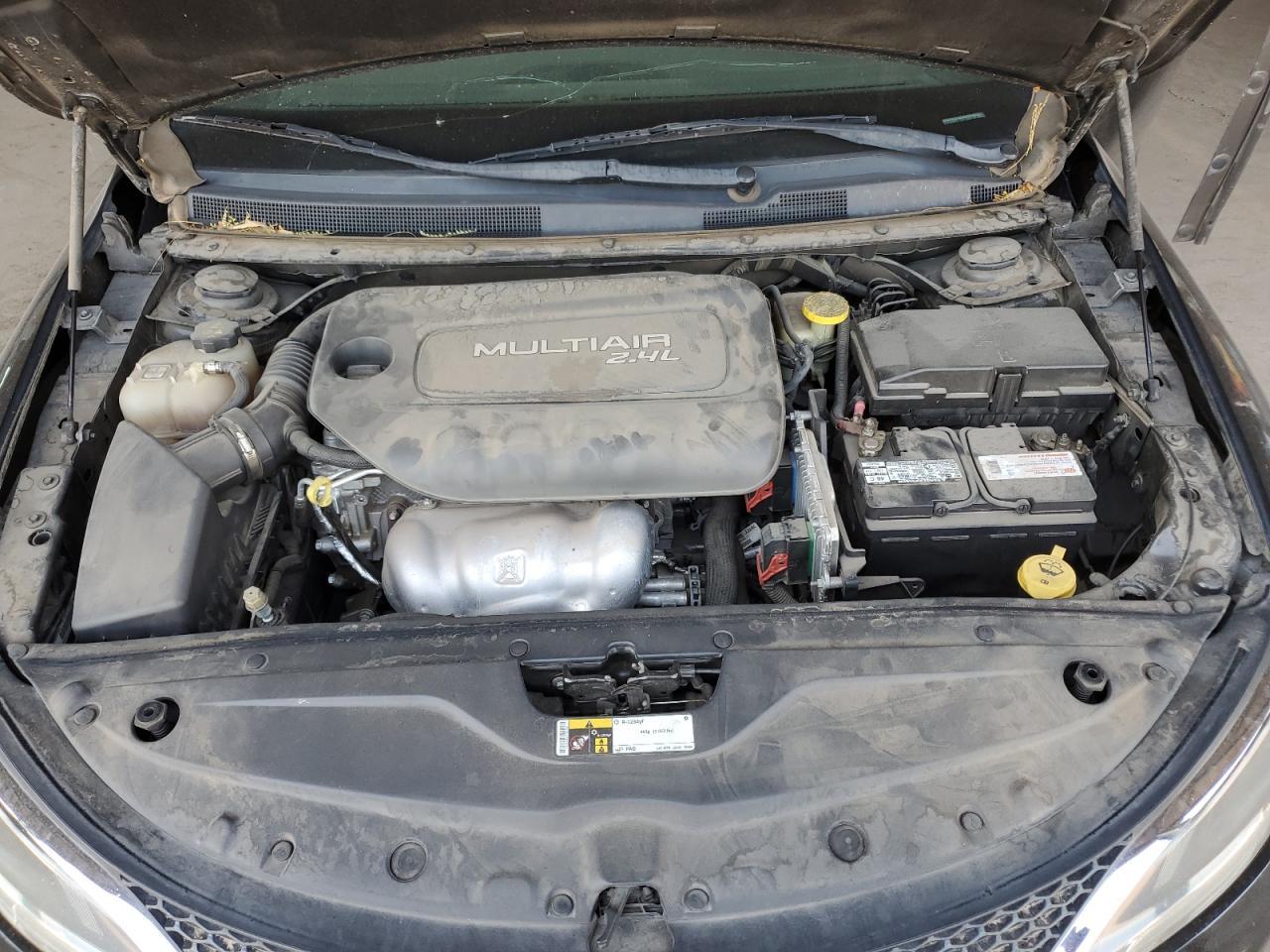2016 CHRYSLER 200