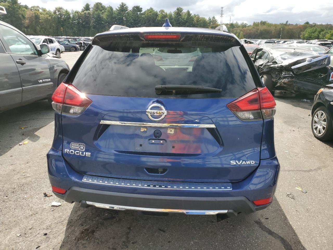 2017 NISSAN ROGUE