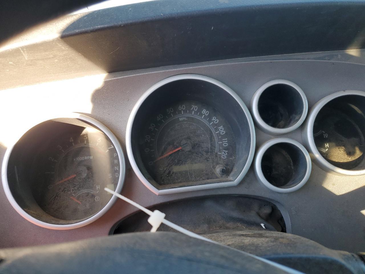 2011 TOYOTA TUNDRA