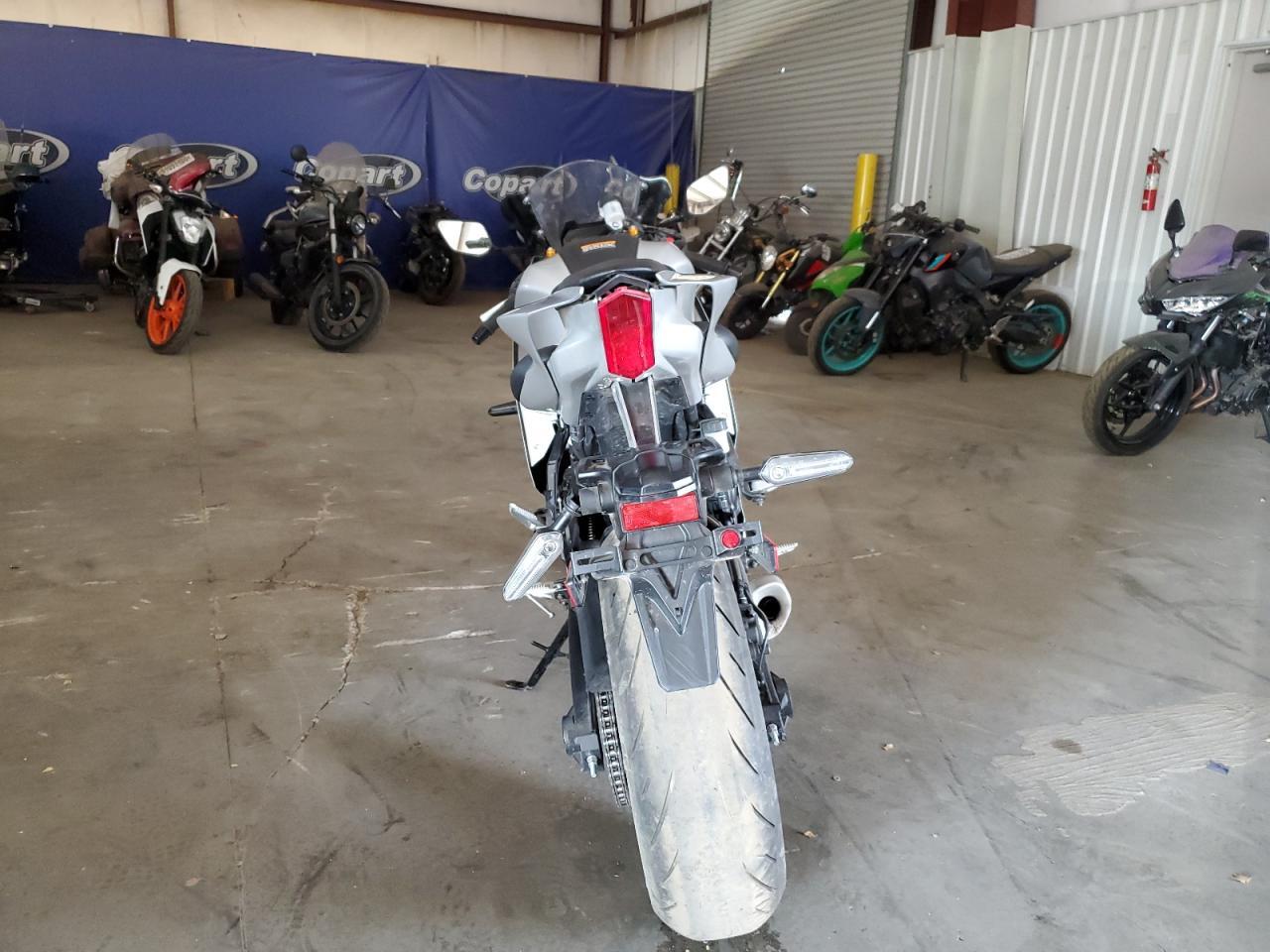 2024 YAMAHA YZFR7