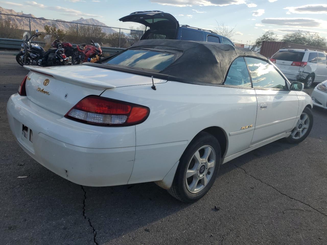 2000 TOYOTA CAMRY