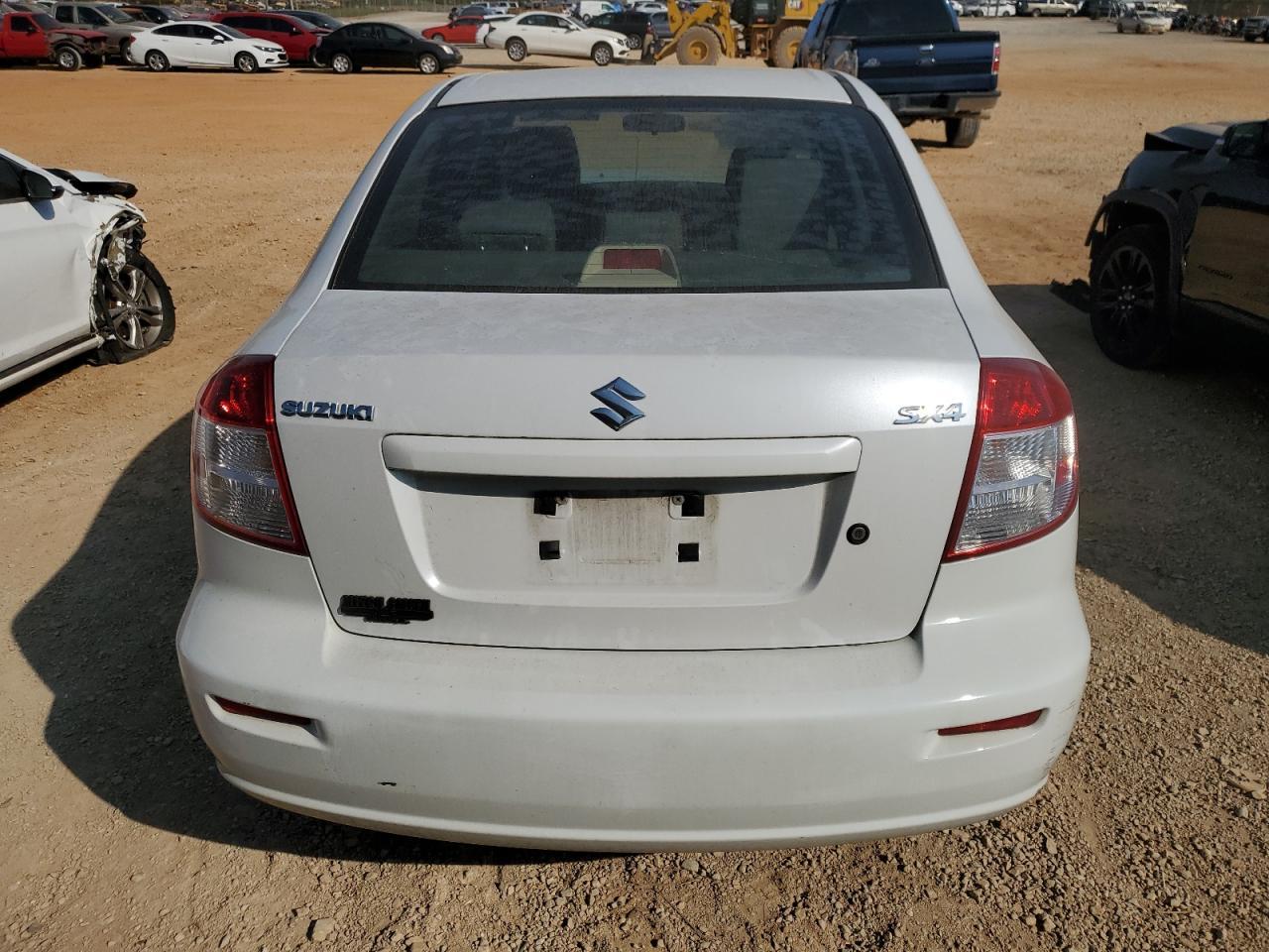 2013 SUZUKI SX4