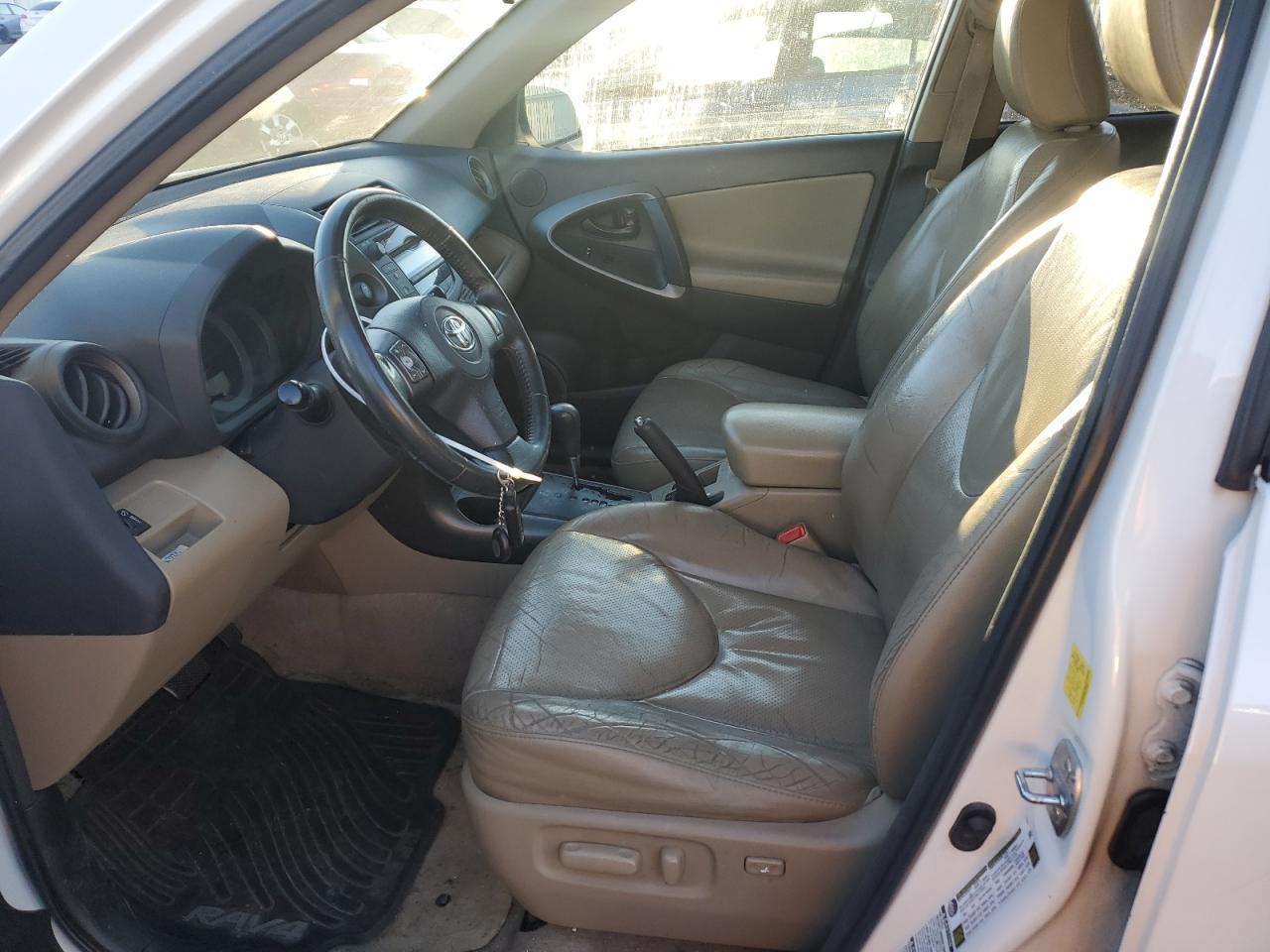 2011 TOYOTA RAV4