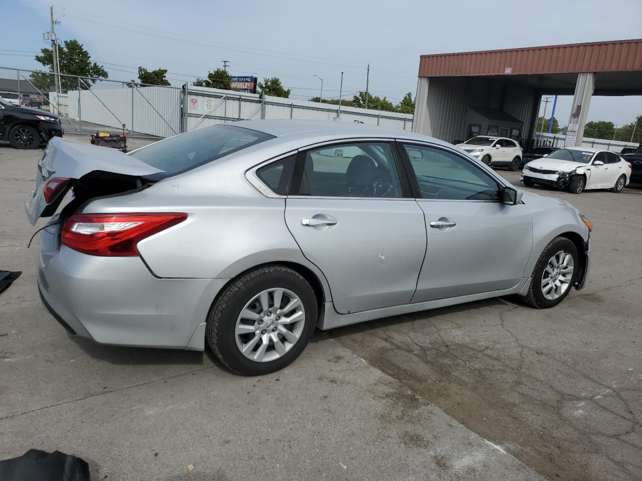 2017 NISSAN ALTIMA